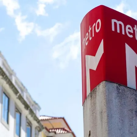 Апартаменти With 4 Bedrooms In With Wonderful City View And Wifi *