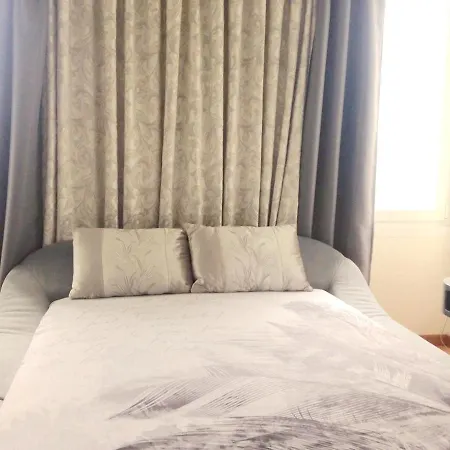 With 4 Bedrooms In With Wonderful City View And Wifi * Лісабон