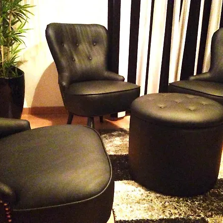 With 4 Bedrooms In With Wonderful City View And Wifi Лісабон